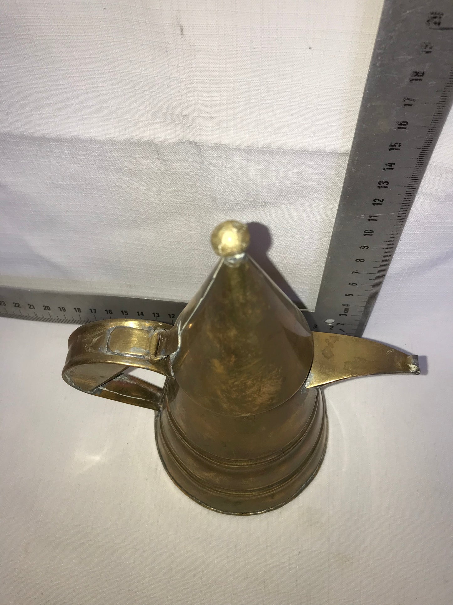 Pointy lip brass tea pot