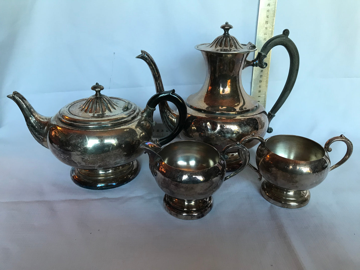 Metal tea set