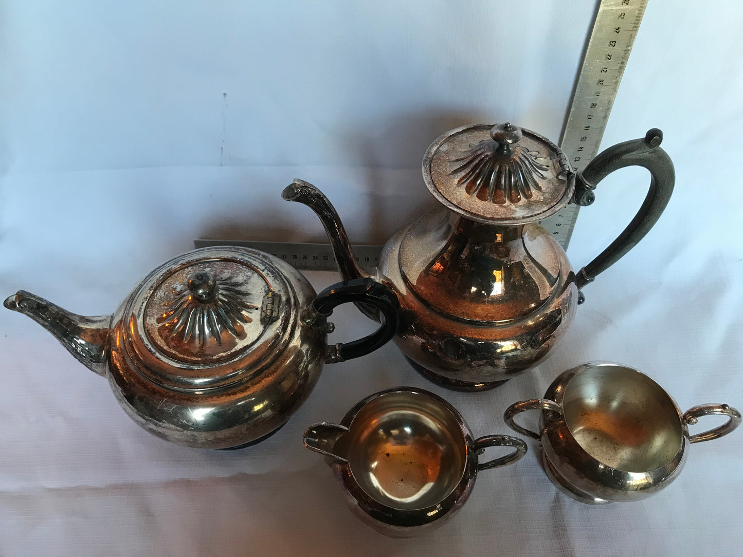Metal tea set