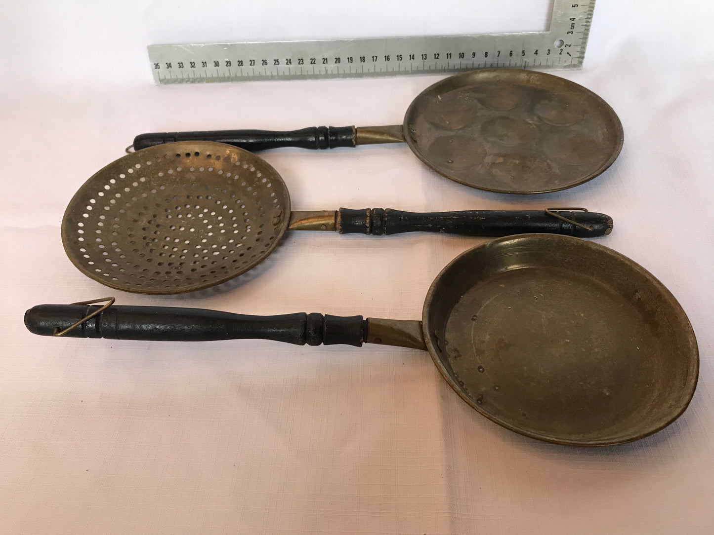 Set of 3 vintage kitchen utensils