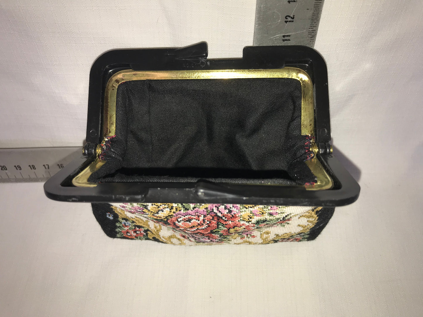 Floral vintage style purse