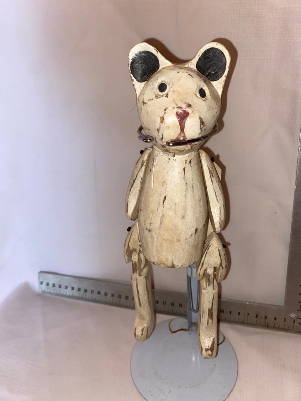 Jointed wooden cat