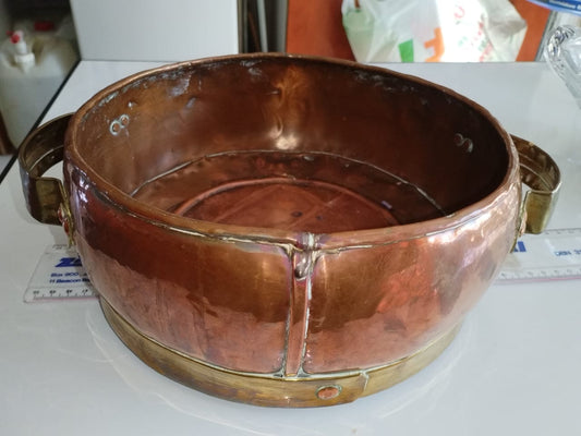 Antique copper pot