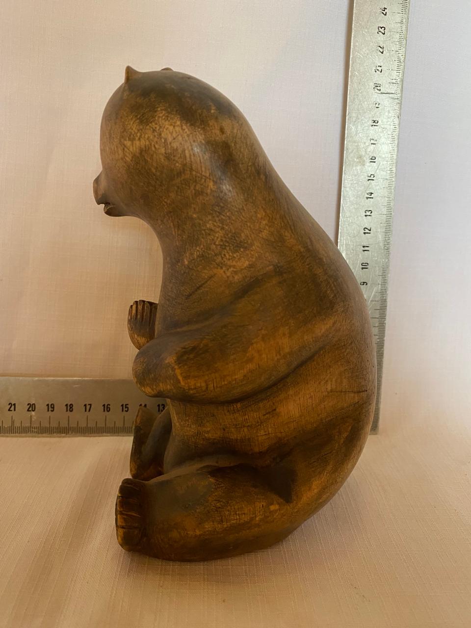 Wooden bear statue Wooden bear statue