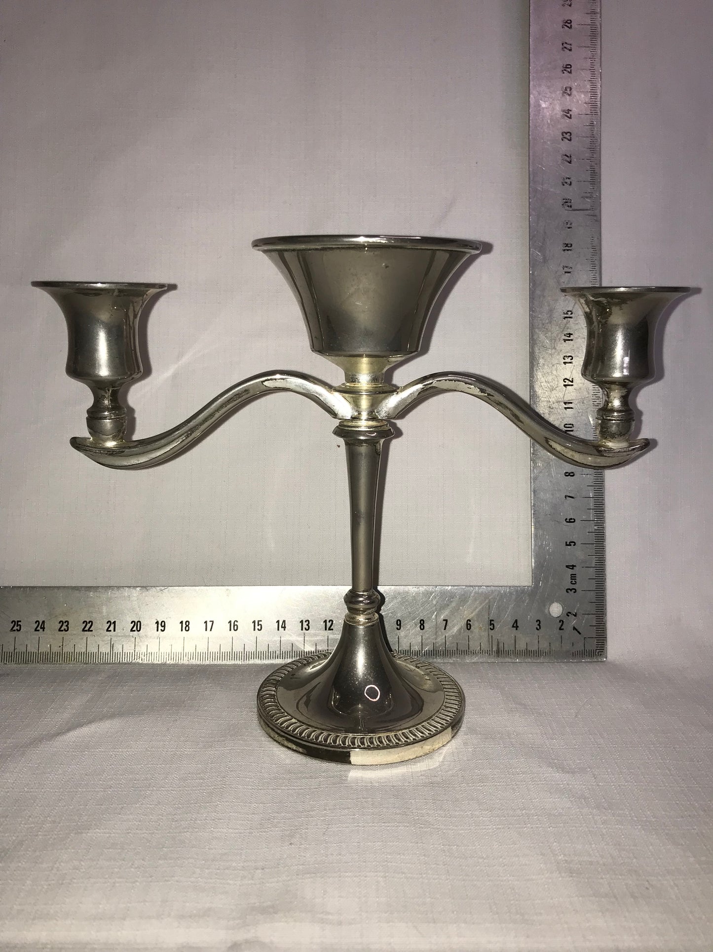 Metal candle stick 17cm high