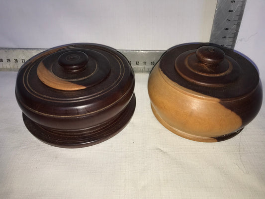 Wooden pots with lids