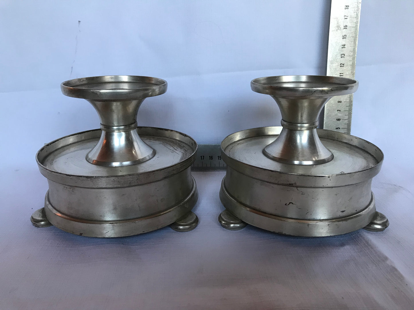Pair round candle sticks