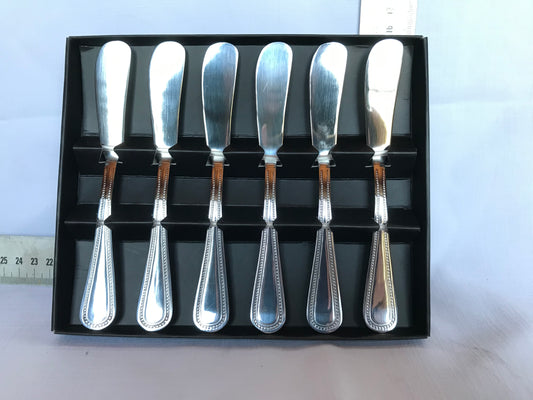 Set of six butter knives