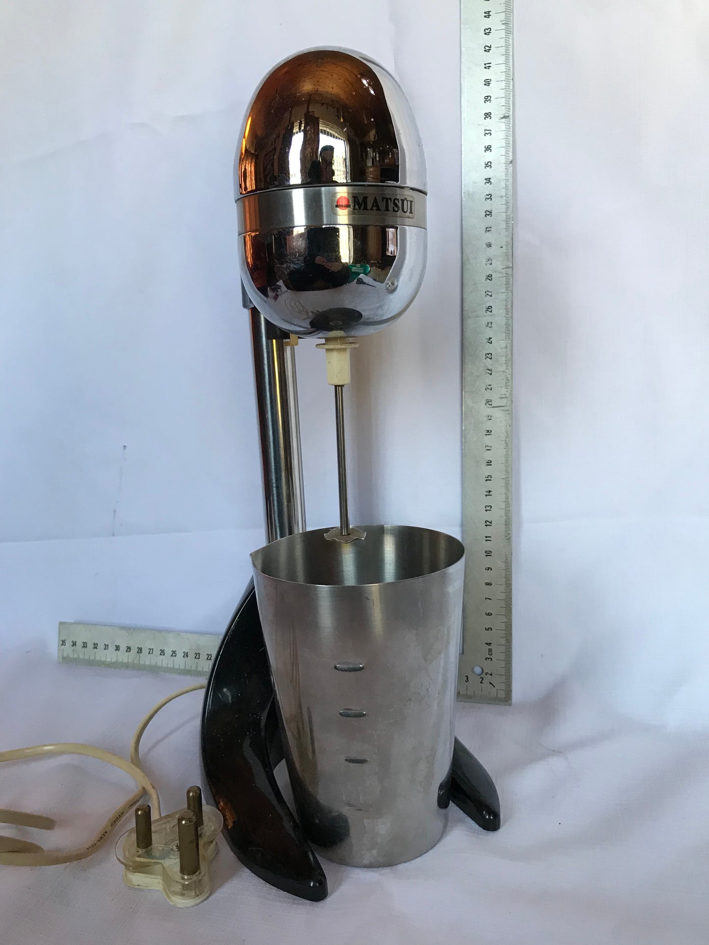Milkshake machine