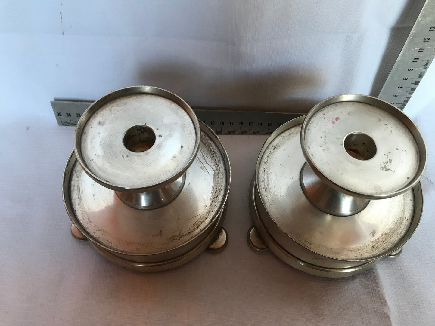 Pair round candle sticks