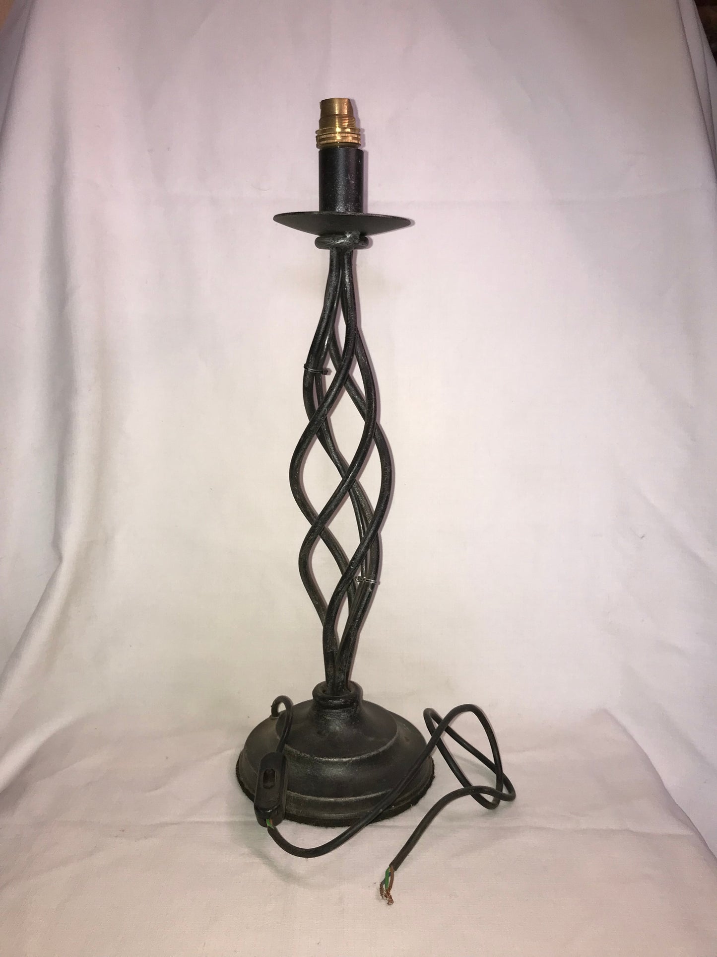 Twisted metal lamp no plug