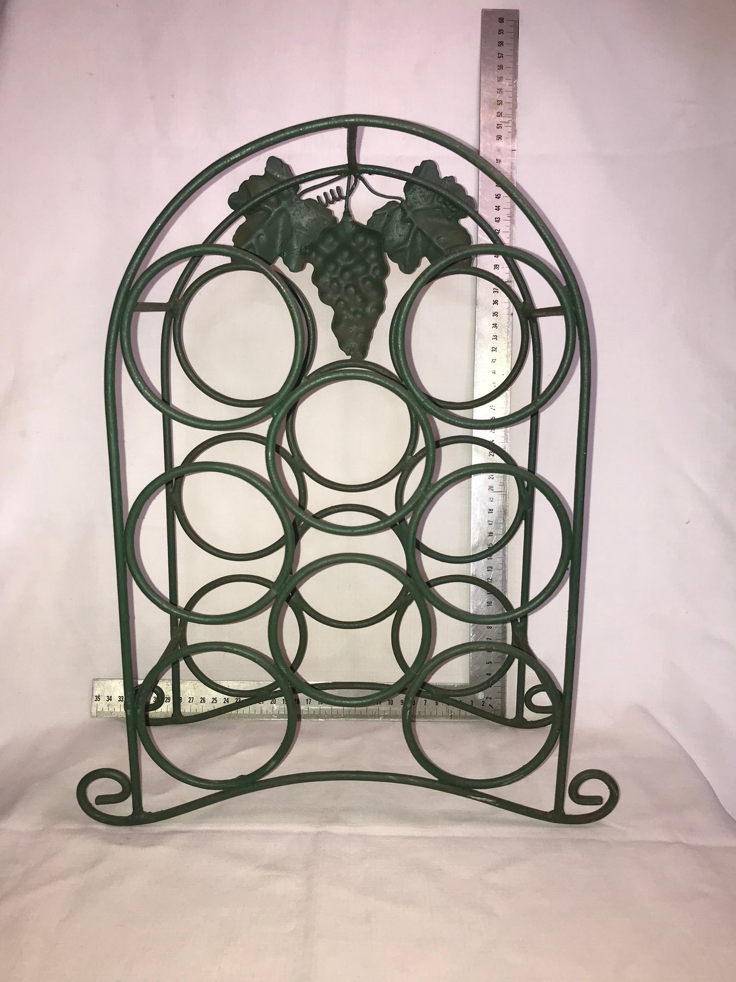Metal wine rack