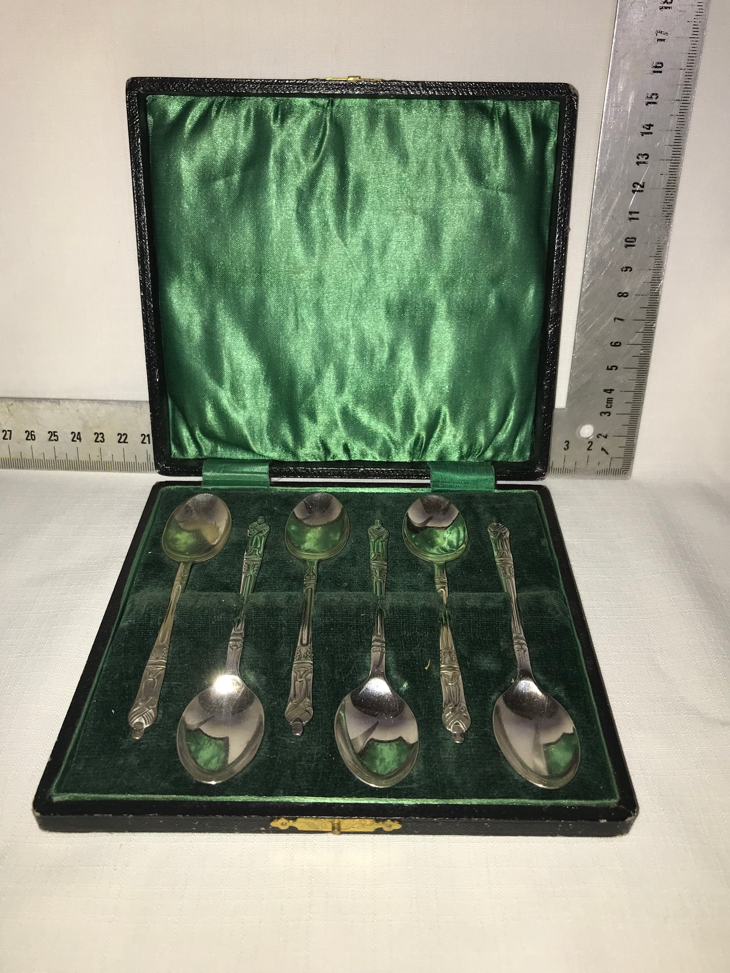Apostles spoons set of 6 in box