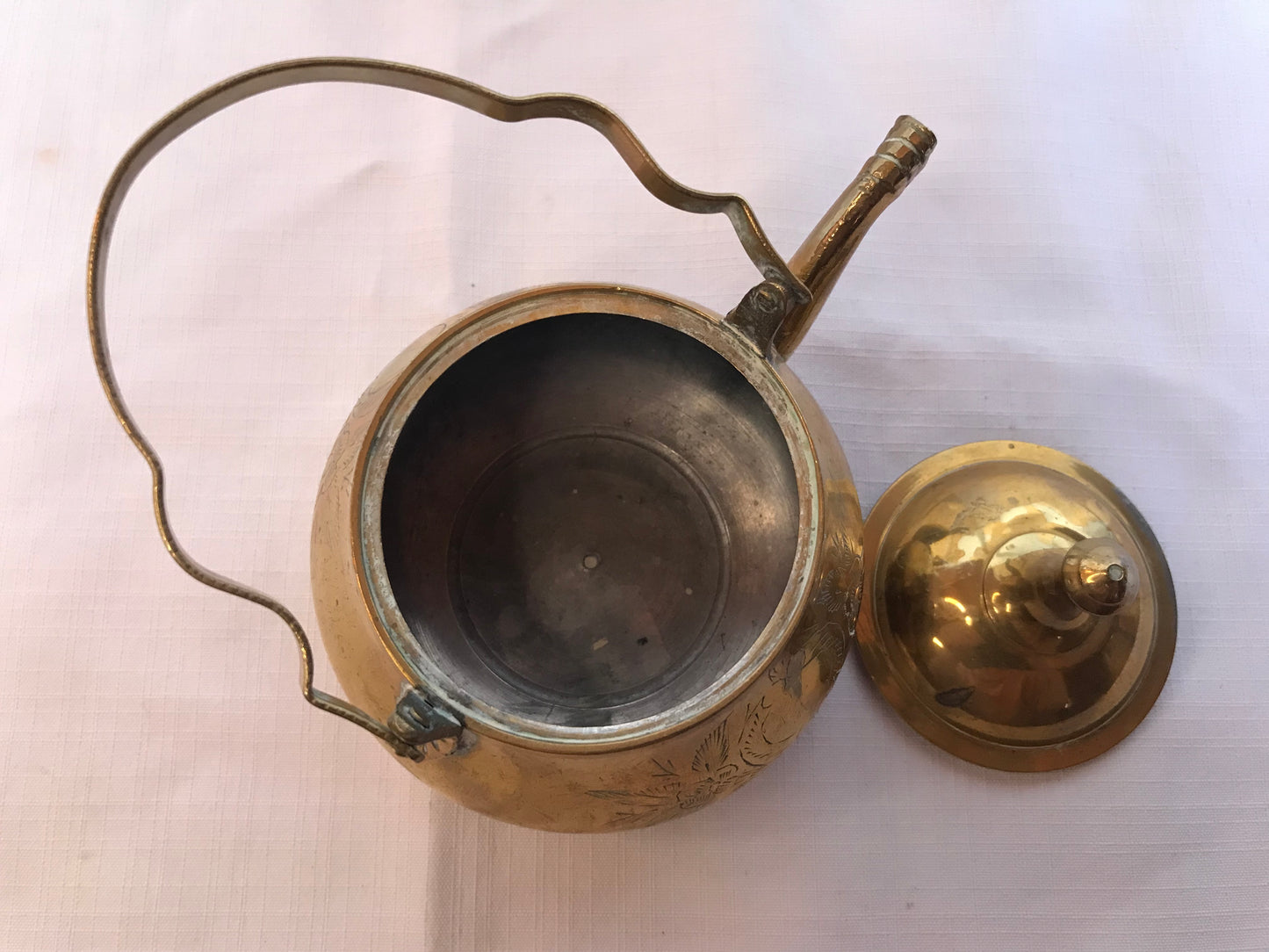 Small brass tea pot with lid