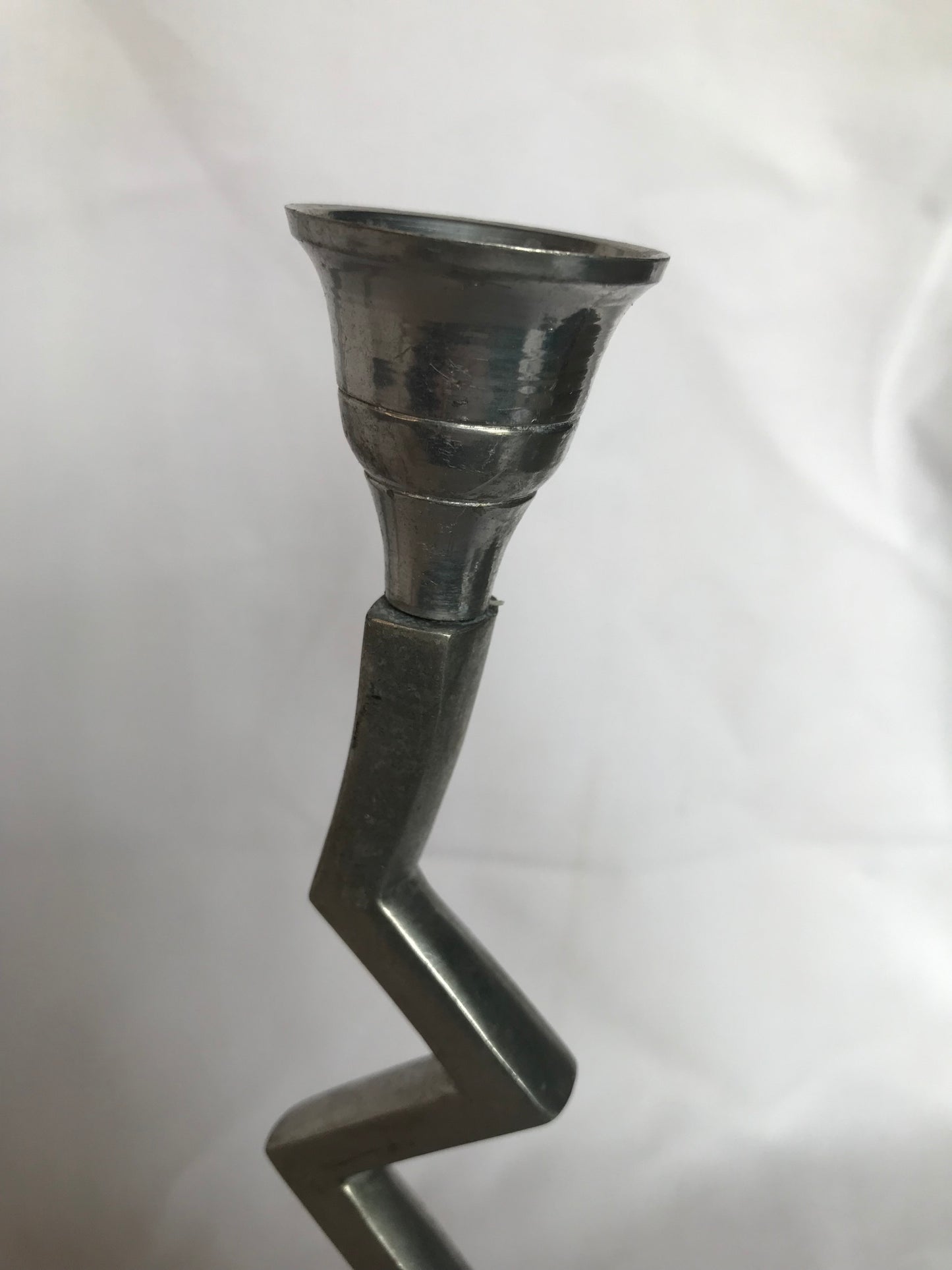 Single geometric candle stick