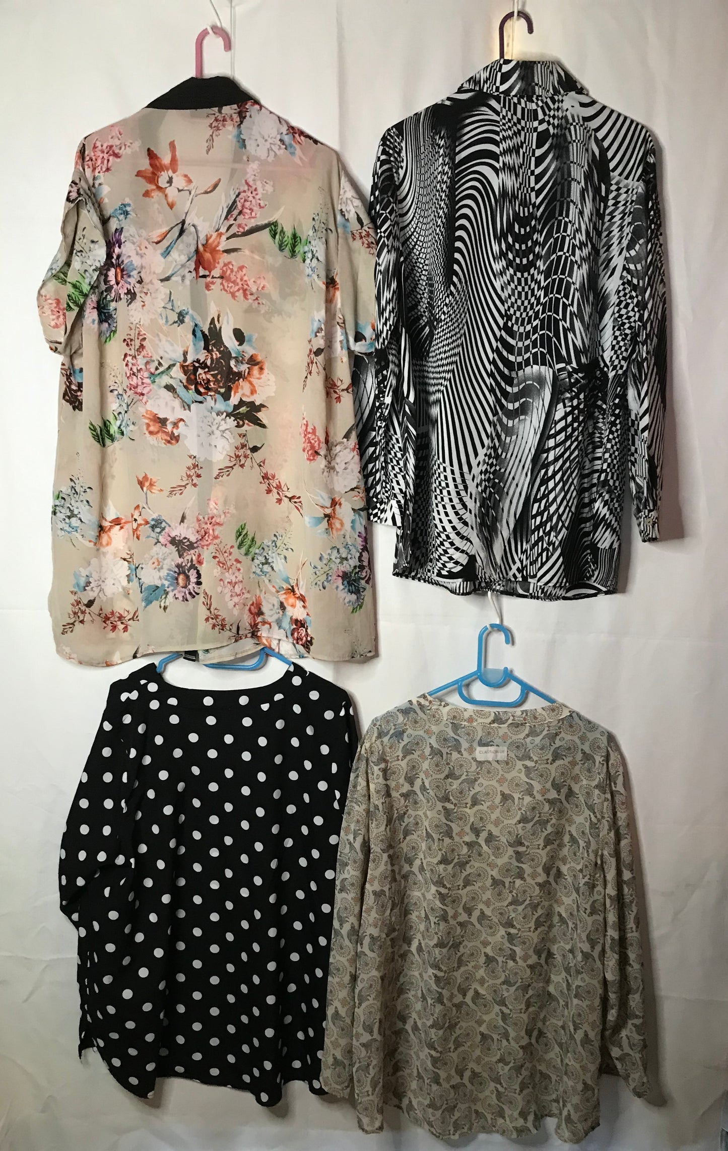 Group of 4 ladies pre-loved plus size blouses