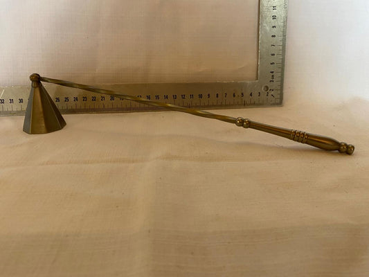 Metal candle snuffer