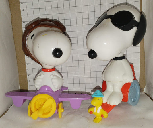 2 McDonald's Snoopy toys from 2004