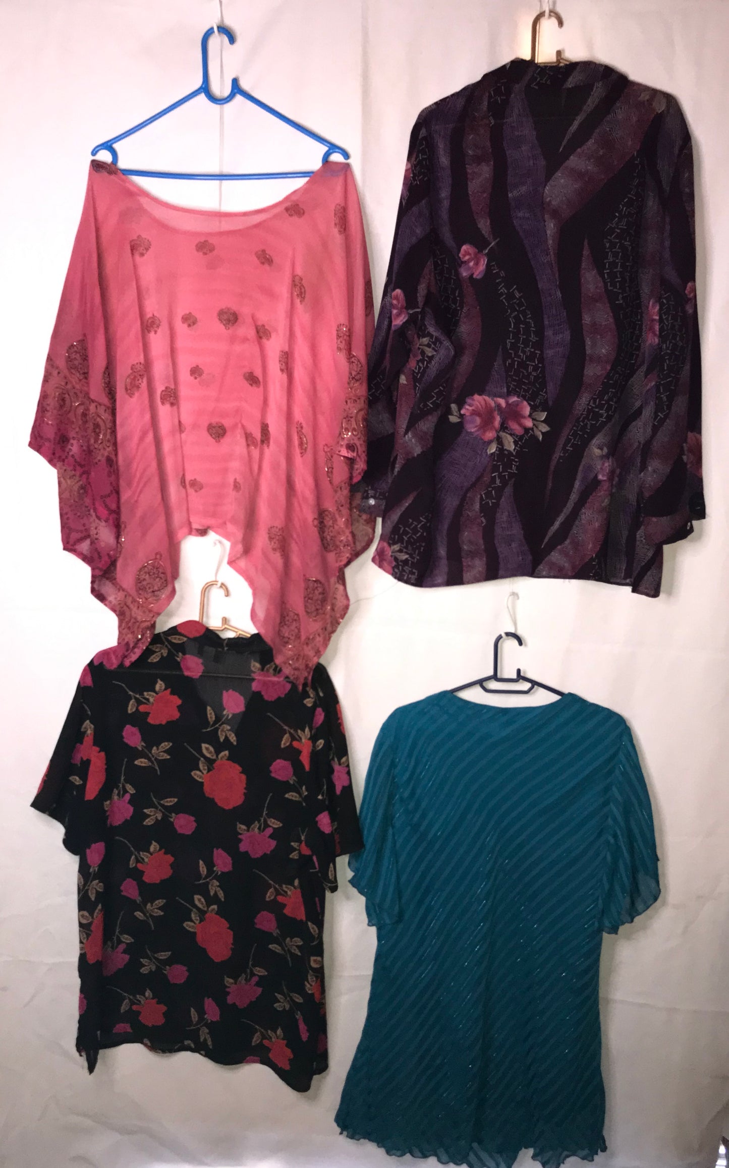 Group of 4 ladies pre-loved tops