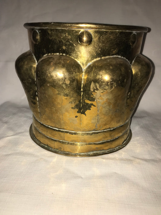 Brass planter