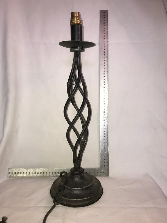 Twisted metal lamp no plug