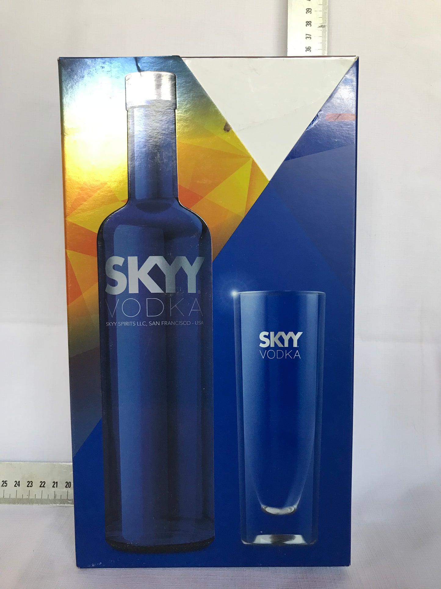 3 Sky Vodka drinking glasses