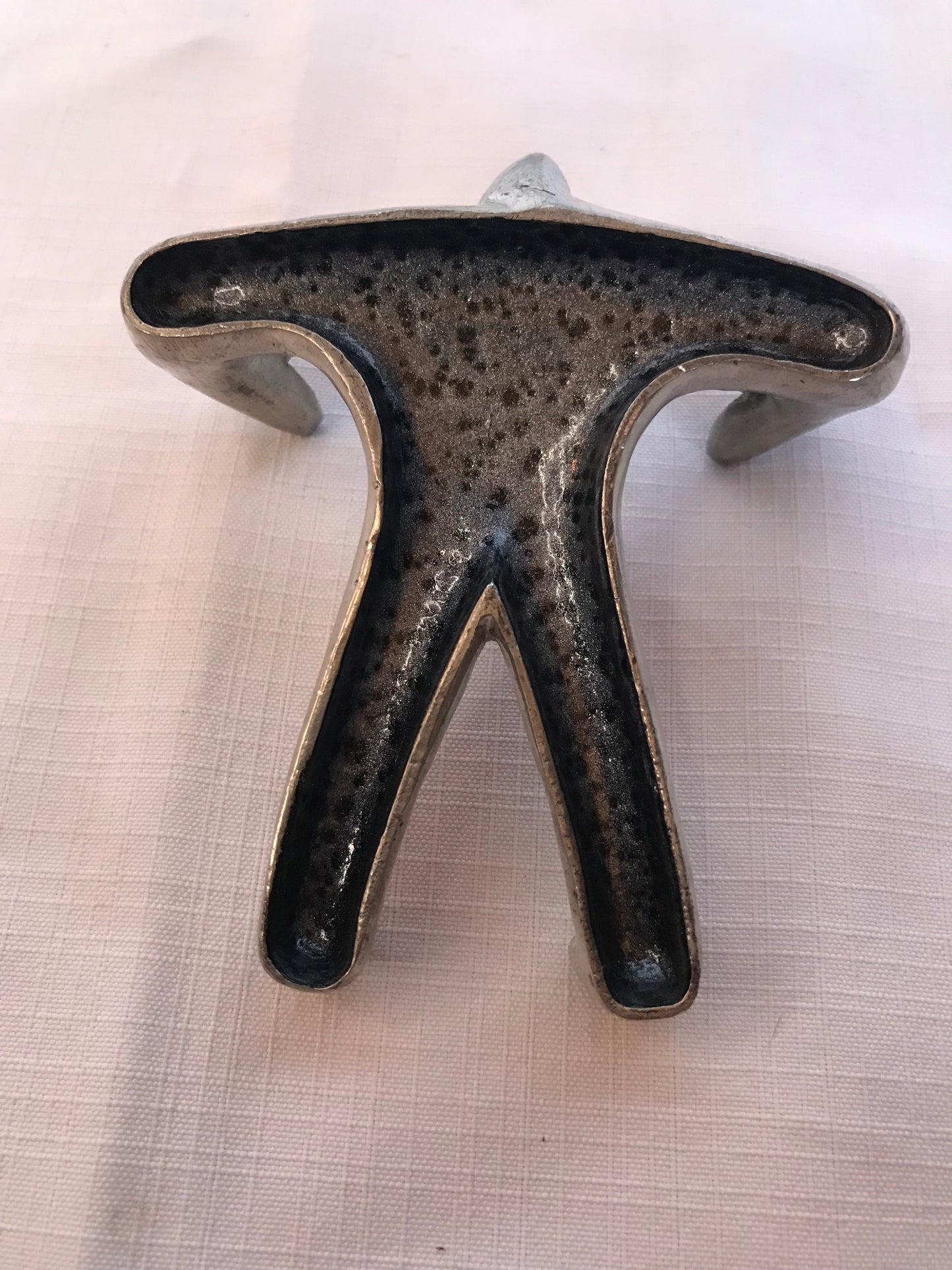Abstract man knife stand