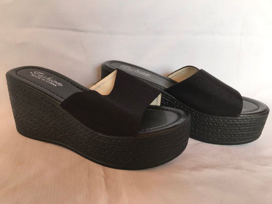 Black wedge platform size 7
