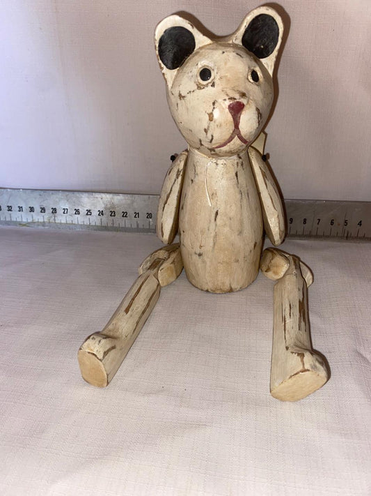 Jointed wooden cat