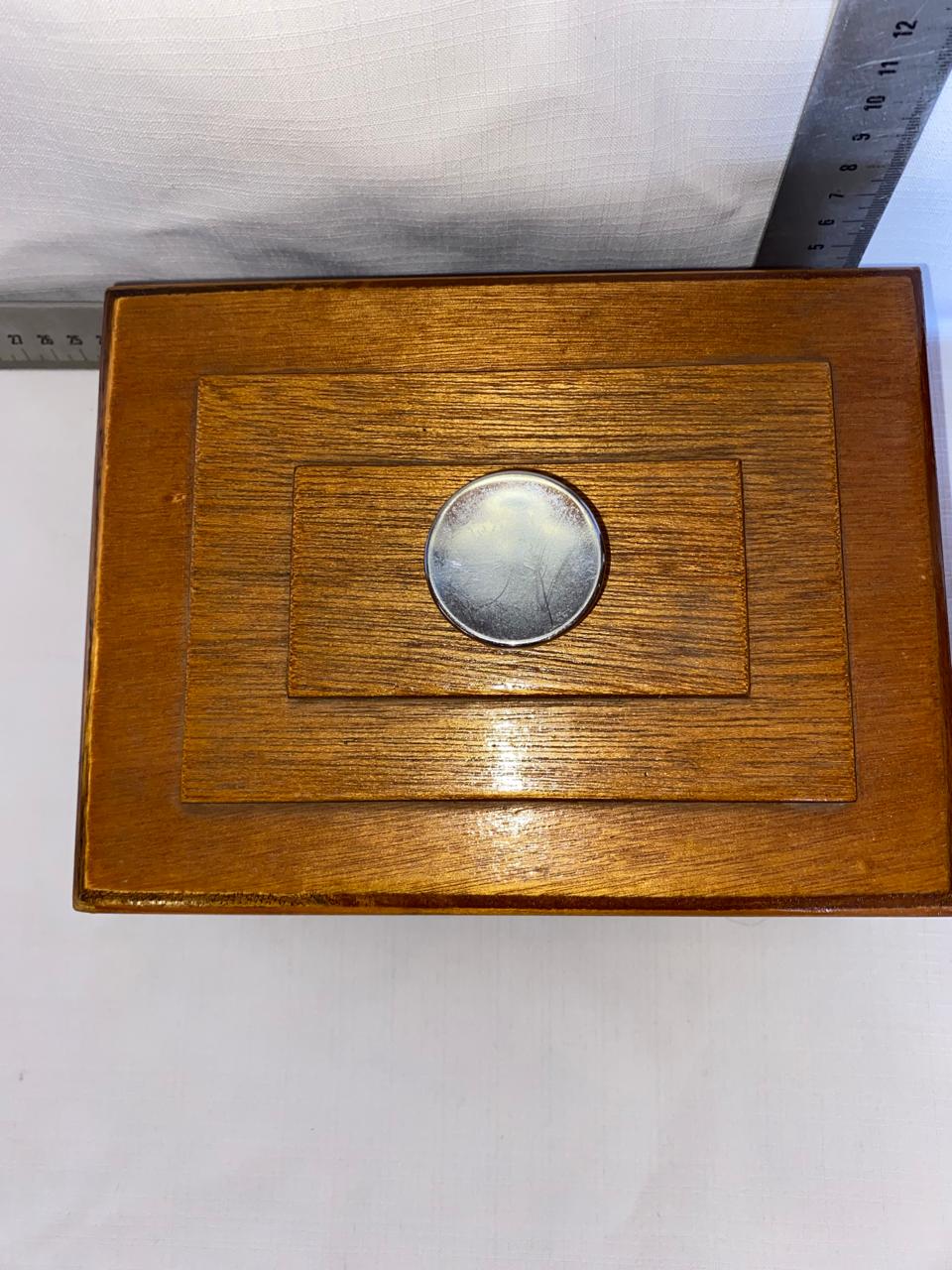 Wooden trinket box
