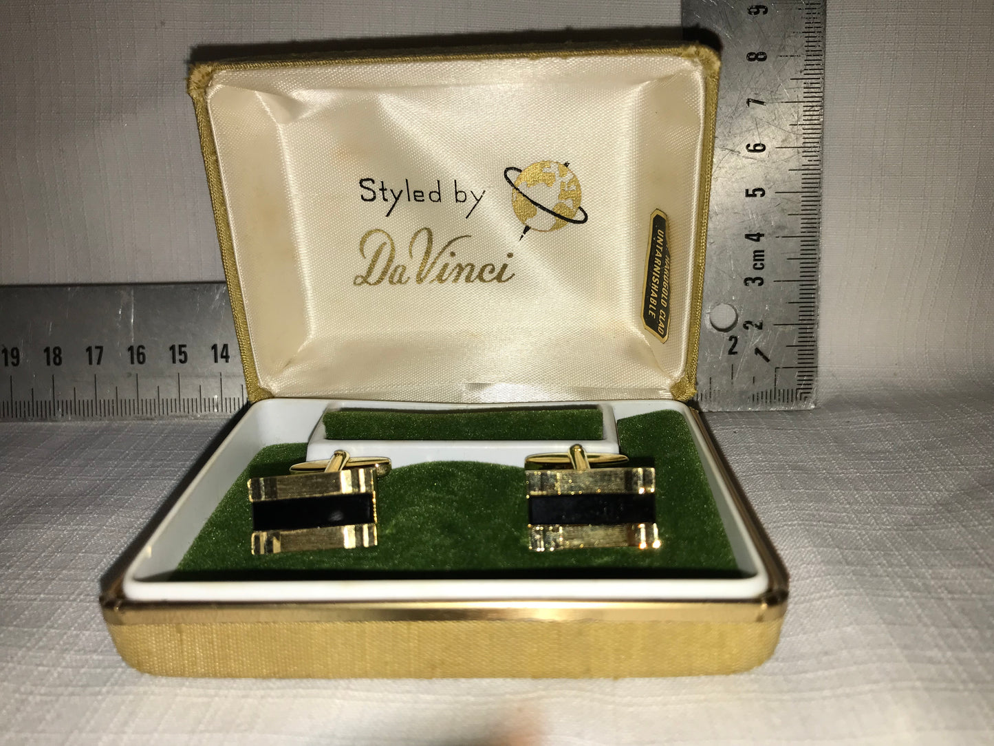 Da Vinci cuff links in box
