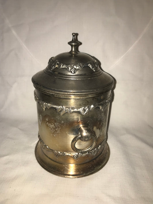 Metal jar with lid